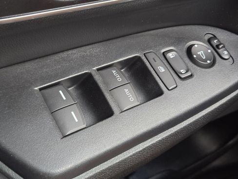 Used 2022 Honda CR-V Touring image 26