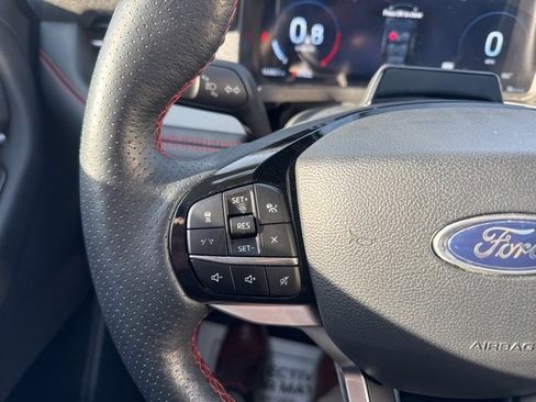Used 2025 Ford Explorer ST-Line w/ Premium Package image 27