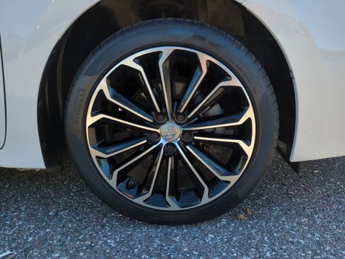 Used 2016 Toyota Corolla S image 10