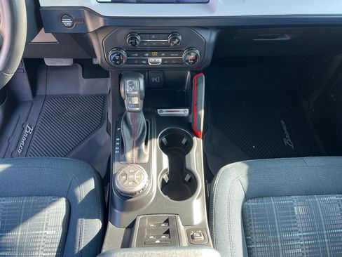 Used 2024 Ford Bronco Heritage Edition image 28