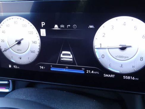 Used 2024 Hyundai Elantra SEL FWD image 19