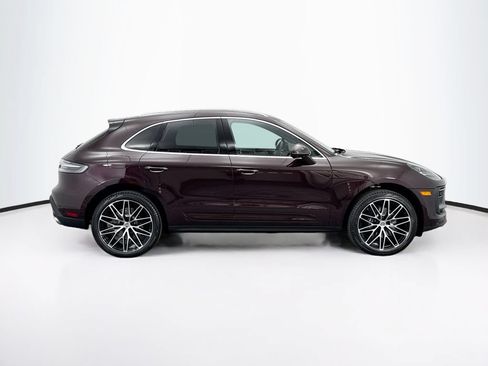 Certified 2026 Porsche Macan AWD/4WD image 8