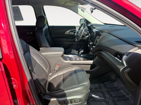 Certified 2021 Chevrolet Traverse LT AWD/4WD image 15