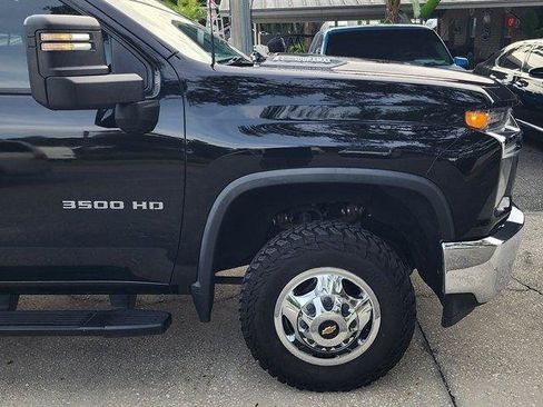 Used 2022 Chevrolet Silverado 3500 LT w/ Convenience Package AWD/4WD image 4