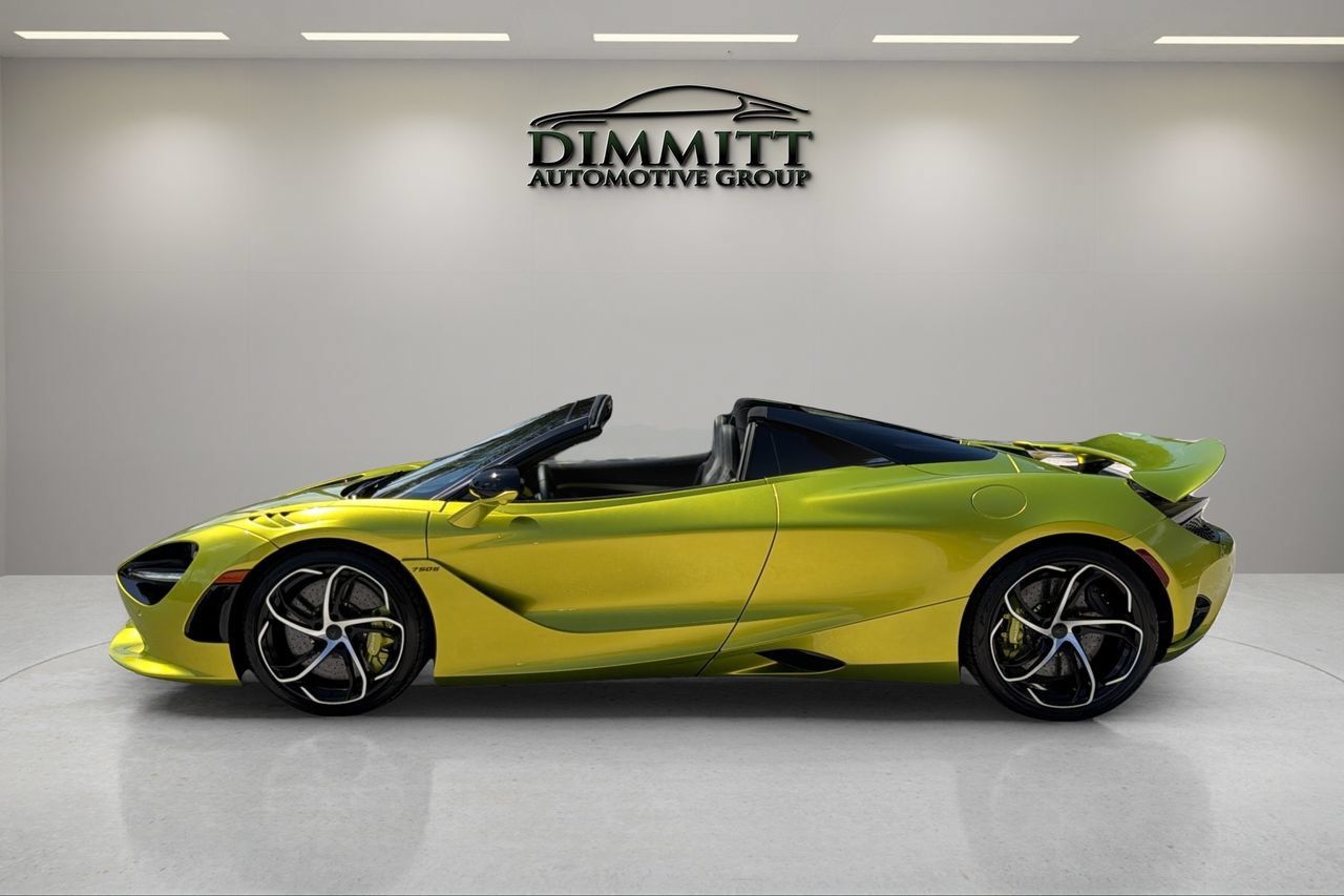 Used 2025 McLaren 750S Spider RWD image 16
