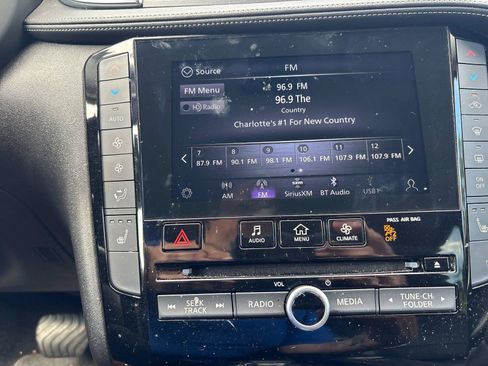 Used 2023 INFINITI QX50 Luxe FWD image 23