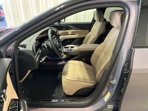 New 2024 Cadillac Lyriq Sport w/ Nappa Leather Package image 7