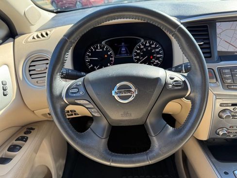 Used 2017 Nissan Pathfinder SL w/ SL Premium Package image 18