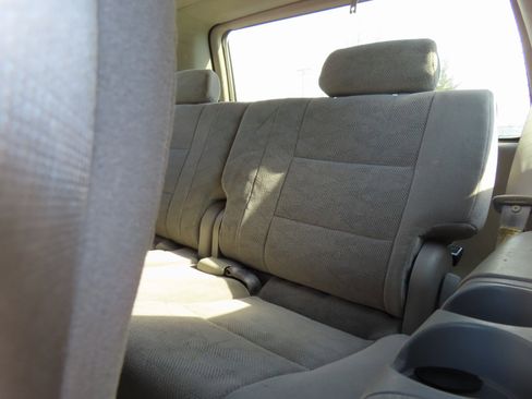 Used 2005 Toyota Sequoia SR5 image 27