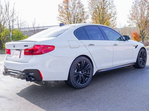 Used 2018 BMW M5 image 9