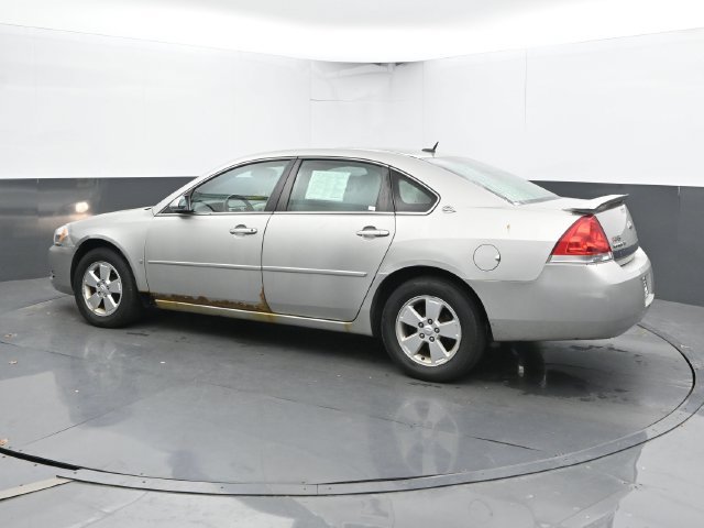 Used 2008 Chevrolet Impala LT w/ Luxury Edition Package FWD image 9