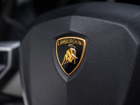 Used 2015 Lamborghini Aventador LP 700-4 image 38