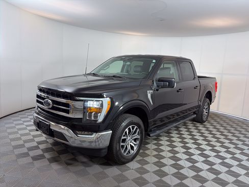 Used 2022 Ford F150 Lariat AWD/4WD image 2