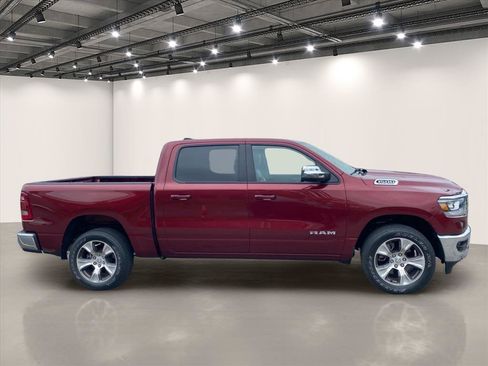 Used 2023 RAM 1500 Laramie AWD/4WD image 8