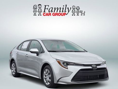 New 2026 Toyota Corolla LE image 2