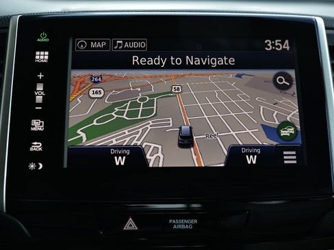 Used 2016 Honda Pilot Touring image 42