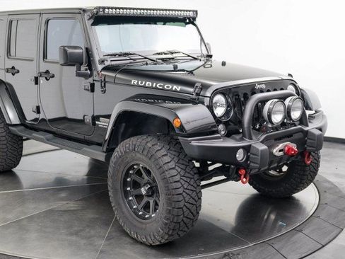 Used 2014 Jeep Wrangler Unlimited Rubicon w/ Connectivity Group image 12