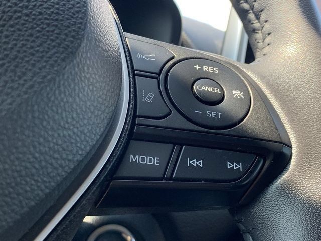 Used 2023 Toyota RAV4 XLE Premium AWD/4WD image 23