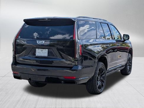 Used 2022 Cadillac Escalade Sport Platinum w/ LPO, ONYX Package AWD/4WD image 5