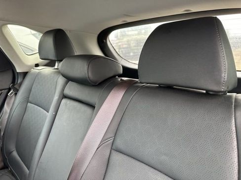 Used 2022 Kia Seltos EX image 8