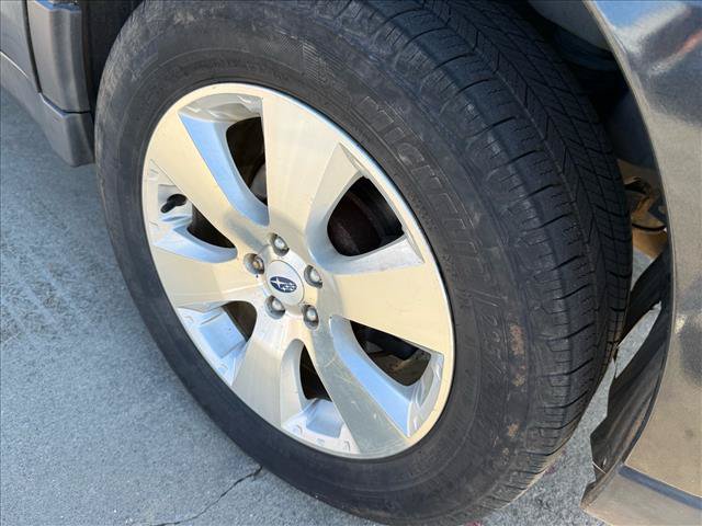 Used 2011 Subaru Outback 3.6R Limited AWD/4WD image 20