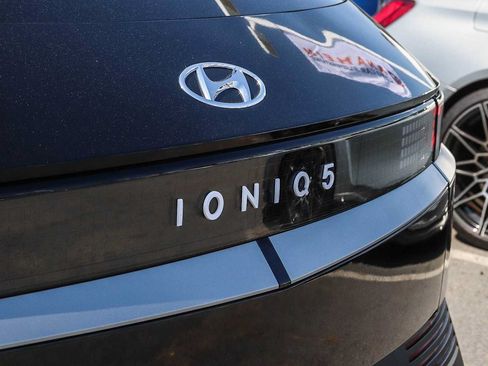 Used 2024 Hyundai Ioniq 5 SE RWD image 11
