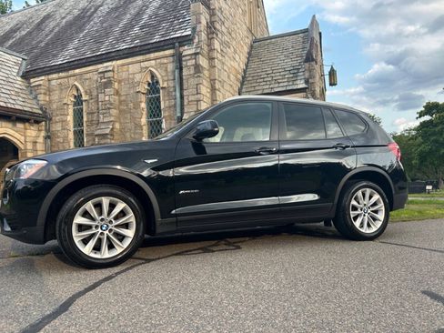 Used 2017 BMW X3 xDrive28i AWD/4WD image 2