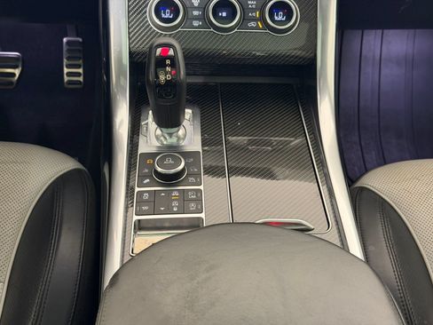 Used 2017 Land Rover Range Rover Sport SVR AWD/4WD image 15