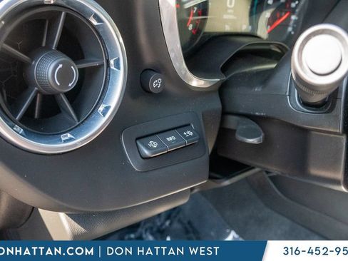 Used 2018 Chevrolet Camaro LT RWD image 16