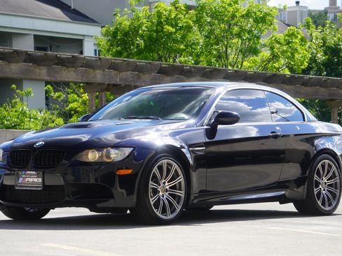 Used 2011 BMW M3 Convertible RWD image 8