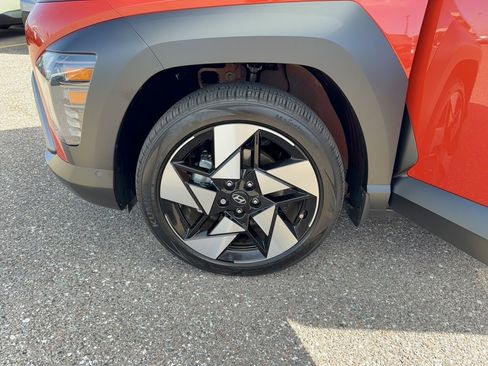 Used 2025 Hyundai Kona Limited image 35