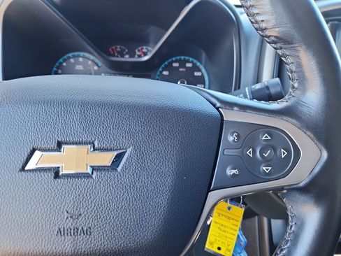 Used 2017 Chevrolet Colorado Z71 w/ Z71 Midnight Edition image 22