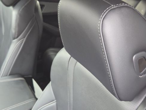Used 2025 Acura MDX FWD w/ Technology Package image 11