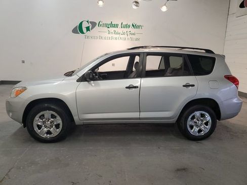 Used 2007 Toyota RAV4 4WD V6 w/ 3rd Row image 3