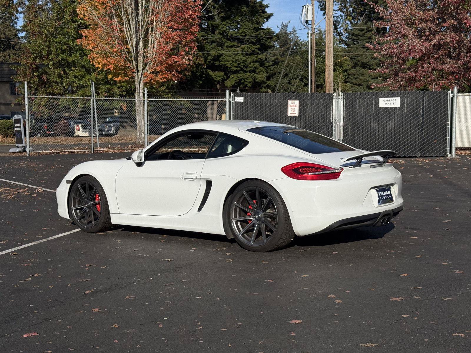 Used 2016 Porsche Cayman S RWD image 4
