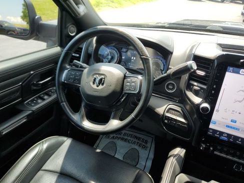Used 2022 RAM 2500 Limited AWD/4WD image 18