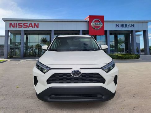 Used 2024 Toyota RAV4 XLE w/ Convenience Package FWD image 6