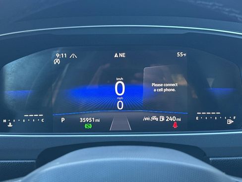 Used 2024 Volkswagen Tiguan Wolfsburg Edition image 23