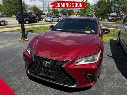 Used 2019 Lexus ES 350 F Sport w/ Accessory Package 2