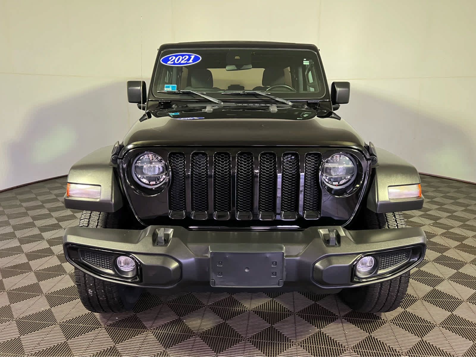 Used 2021 Jeep Wrangler Unlimited Sport AWD/4WD image 2