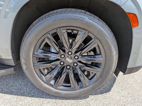Certified 2023 Cadillac Escalade Sport Platinum AWD/4WD image 12