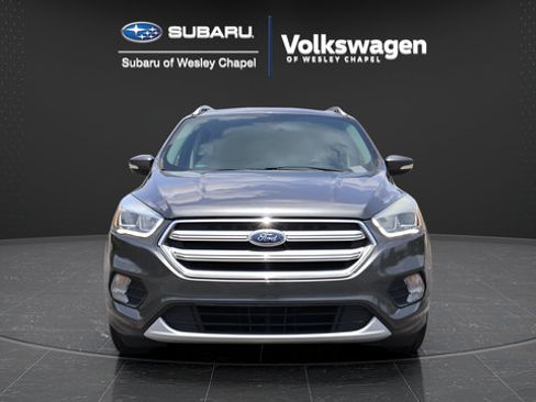 Used 2017 Ford Escape Titanium FWD image 3