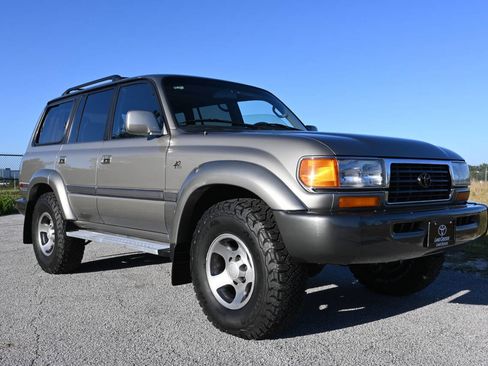Used 1997 Toyota Land Cruiser image 18