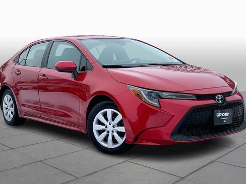 Used 2021 Toyota Corolla LE image 3