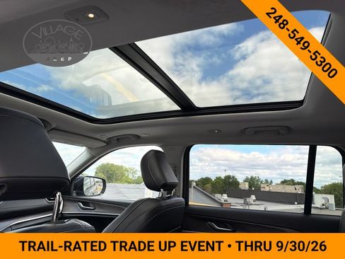 Used 2023 Jeep Grand Cherokee L Limited AWD/4WD image 11