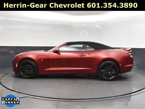 Used 2023 Chevrolet Camaro LT w/ RS Package image 4
