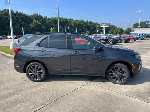 Used 2023 Chevrolet Equinox RS w/ RS Leather Package AWD/4WD image 8