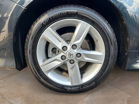 Used 2013 Toyota Camry SE image 14