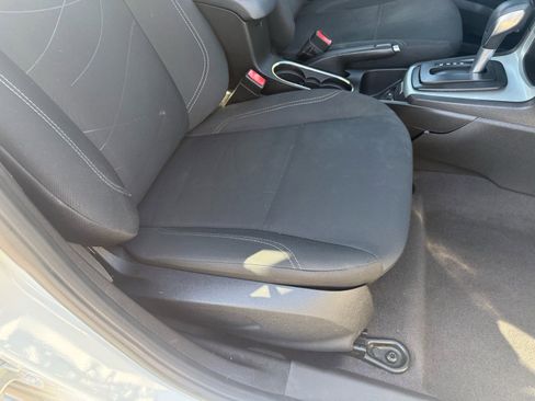 Used 2019 Ford Fiesta SE image 12