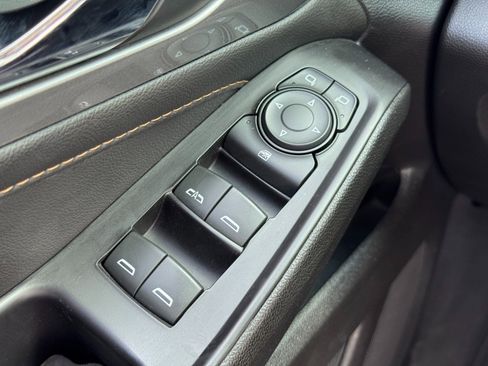 Used 2020 Chevrolet Traverse RS image 16